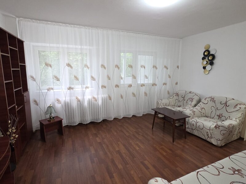 Basarabia, bd. Chisinau, aproape de Stadionul National, semistradal, ocazie