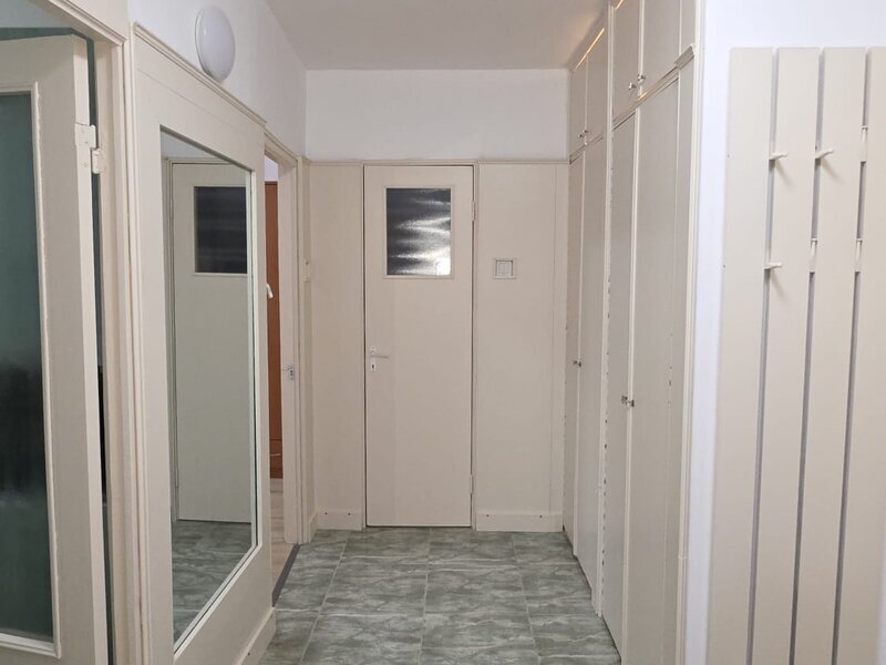 Basarabia, bd. Chisinau, aproape de Stadionul National, semistradal, ocazie