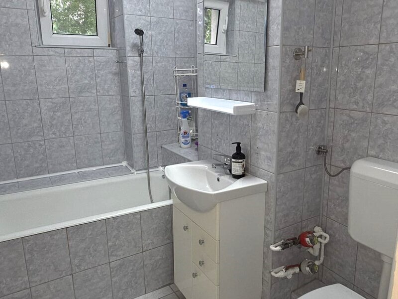 Basarabia, bd. Chisinau, aproape de Stadionul National, semistradal, ocazie